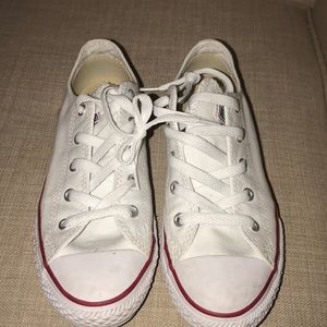 White All star converse